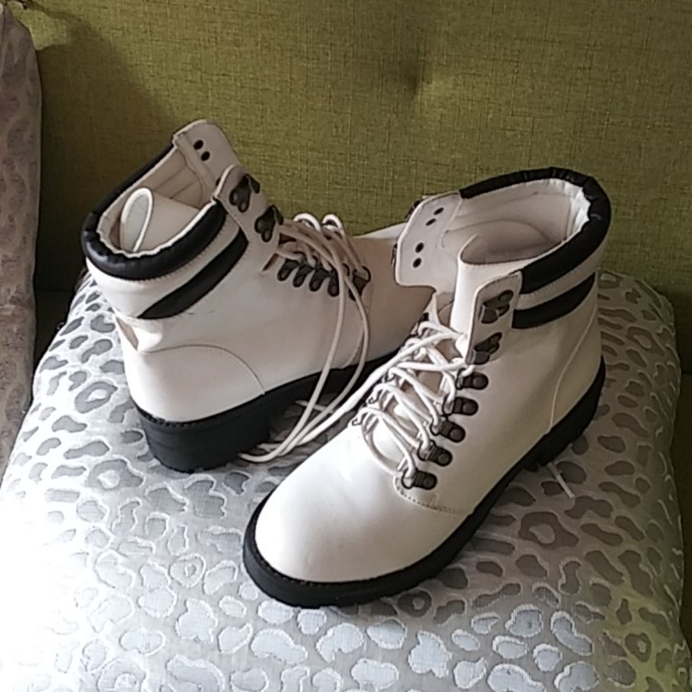 Black and White ankle boots in